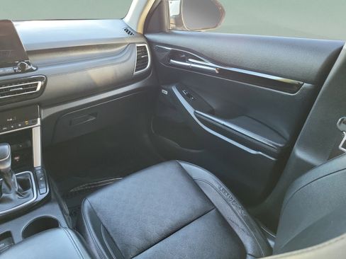 Certified 2023 Kia Seltos SX AWD/4WD image 11