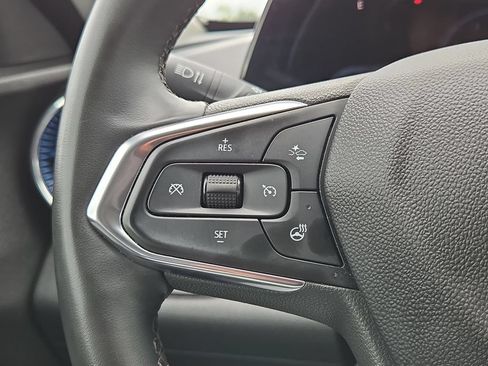Used 2025 Chevrolet Trax LT w/ LT Convenience Package FWD image 20