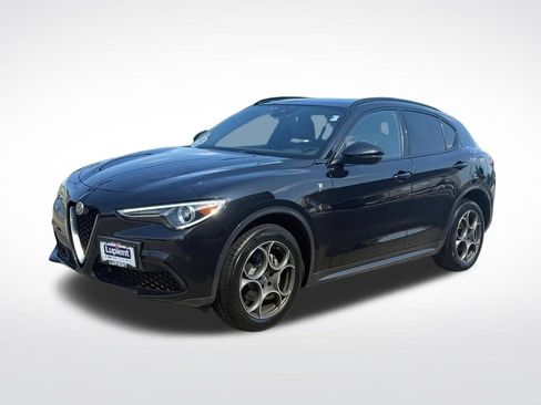 Used 2023 Alfa Romeo Stelvio Ti AWD/4WD image 8