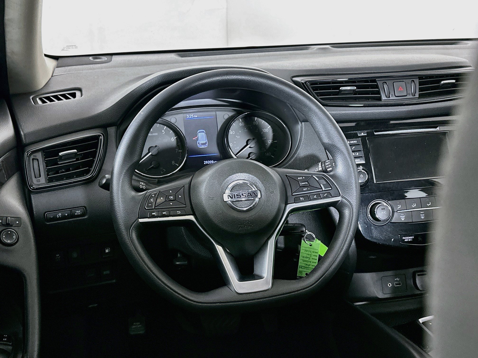 Used 2020 Nissan Rogue S FWD image 18