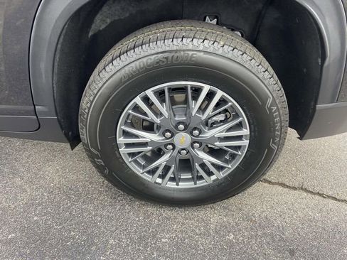 Certified 2024 Chevrolet Traverse LS image 9