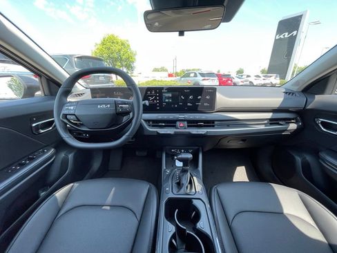 New 2026 Kia K4 EX FWD image 27