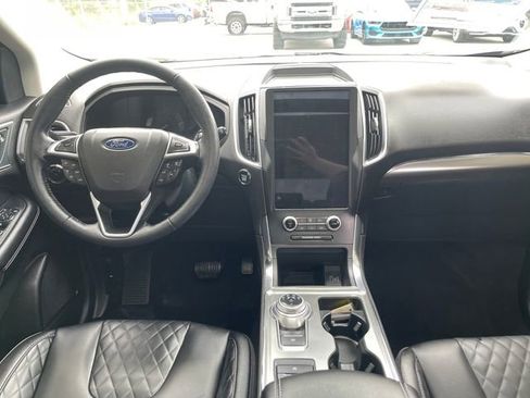 Used 2024 Ford Edge Titanium AWD/4WD image 12