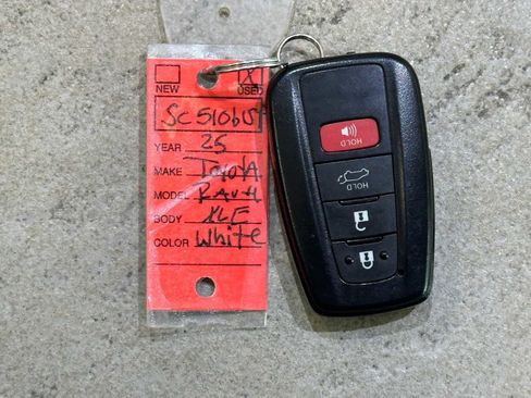 Certified 2025 Toyota RAV4 XLE w/ Convenience Package AWD/4WD image 33