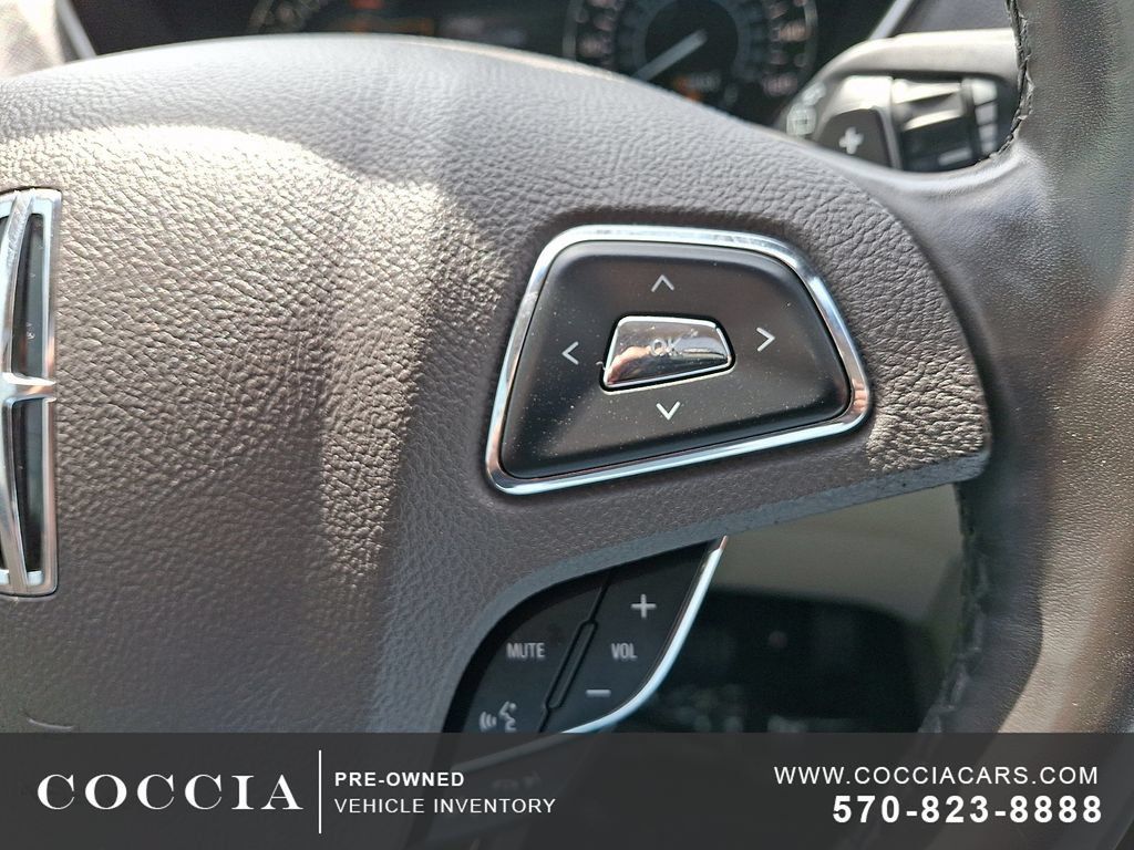 Used 2016 Lincoln MKX Reserve w/ Climate Package AWD/4WD image 23