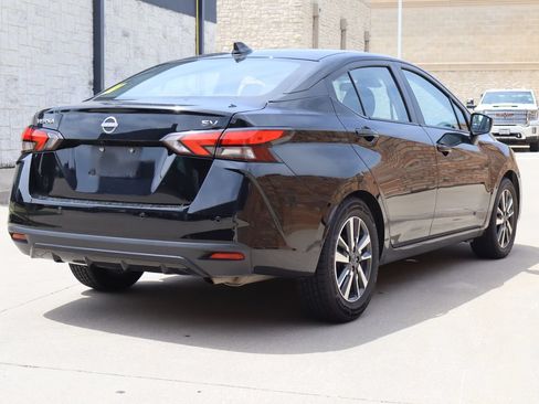 Used 2024 Nissan Versa SV FWD image 3