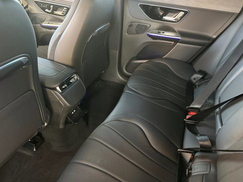 Used 2026 Mercedes-Benz EQE 320 4MATIC SUV image 19