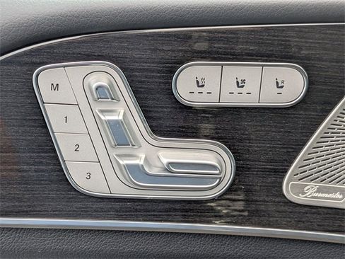 Used 2023 Mercedes-Benz GLS 450 4MATIC image 22