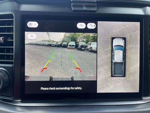 New 2025 Ford F350 Platinum w/ FX4 Off-Road Package image 26