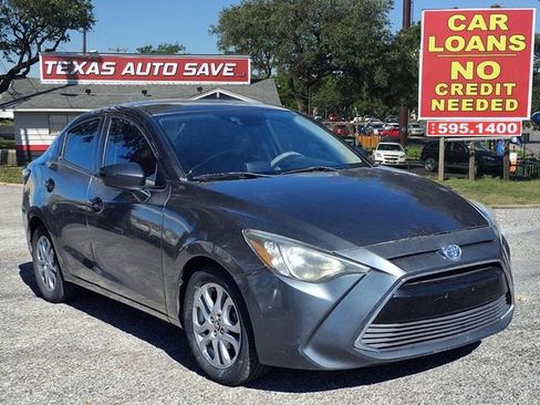 Used 2017 Toyota Yaris iA FWD image 1