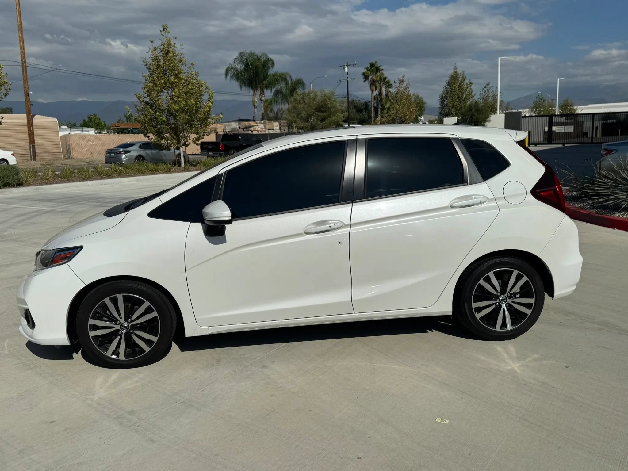 Used 2020 Honda Fit EX image 4