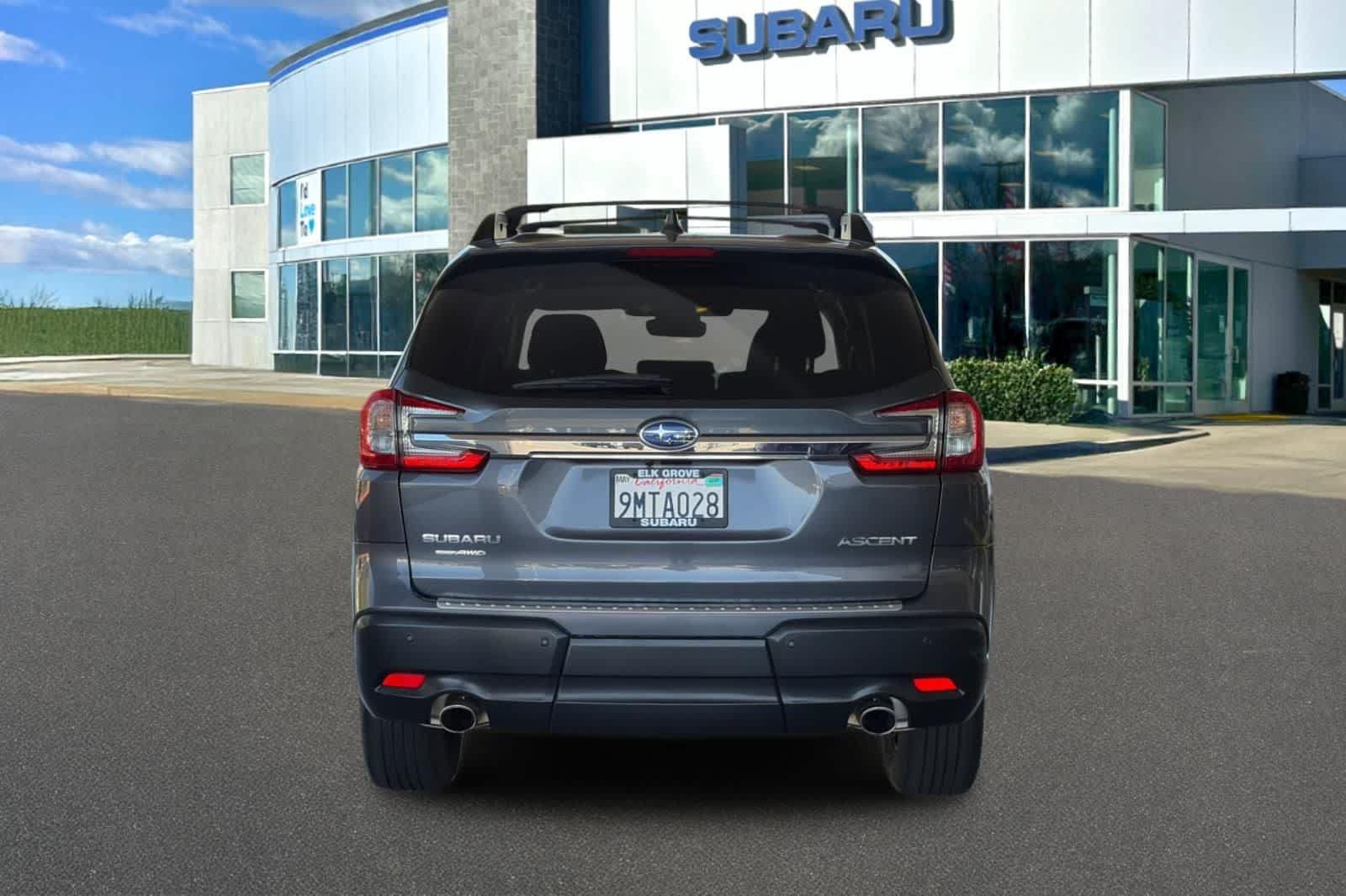 Used 2024 Subaru Ascent Premium w/ Convenience Package AWD/4WD image 7