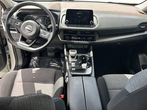 Certified 2023 Nissan Rogue SV FWD image 19