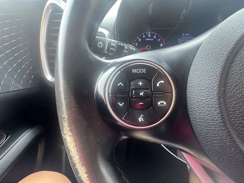 Used 2021 Kia Soul GT-Line FWD image 15
