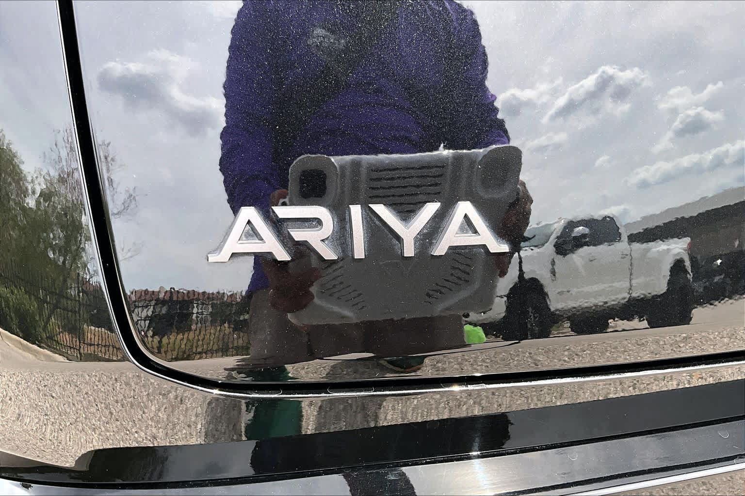 Used 2023 Nissan Ariya FWD image 9