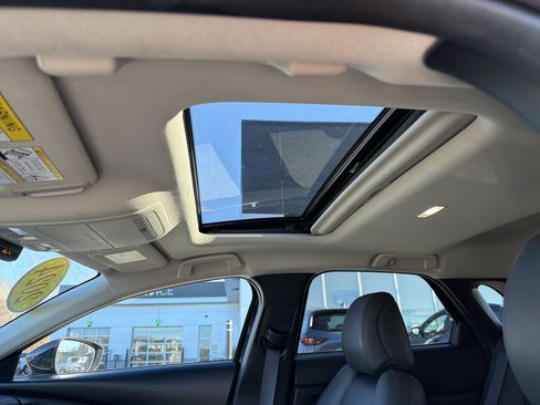 Used 2024 MAZDA CX-30 AWD 2.5 S w/ Preferred Package image 26