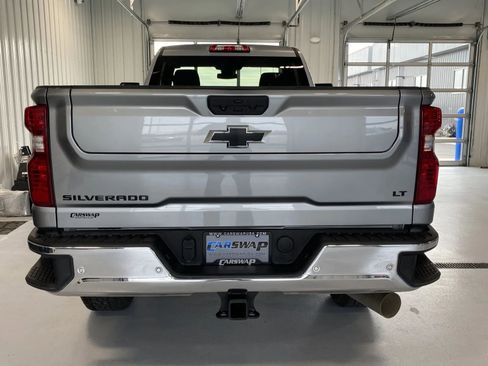 Used 2025 Chevrolet Silverado 2500 LT AWD/4WD image 4