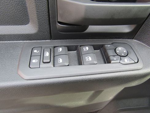 Used 2025 RAM 3500 Tradesman w/ Chrome Appearance Group image 18