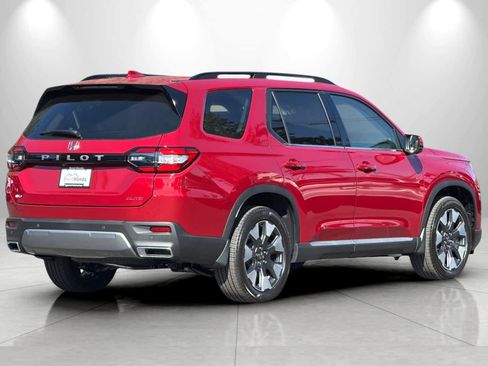 New 2026 Honda Pilot Elite image 2