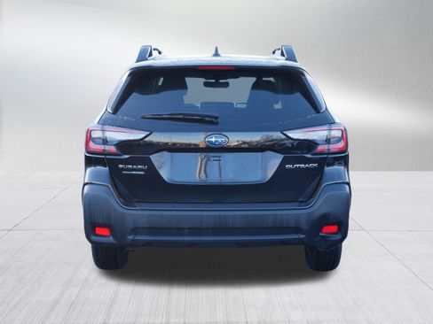 Used 2023 Subaru Outback Premium image 6