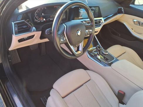 Used 2022 BMW 330i xDrive Sedan w/ Premium Package image 6