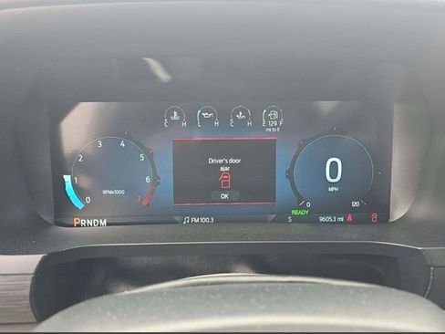 Used 2025 Ford F150 XLT w/ Equipment Group 301A Standard image 12