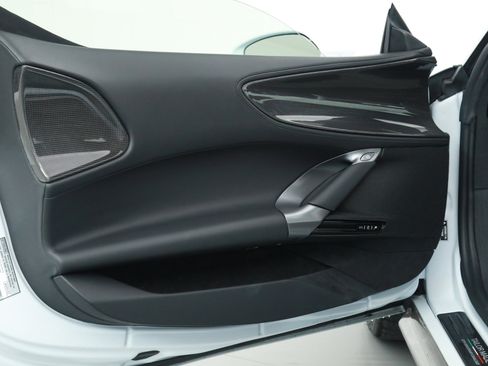 Certified 2022 Ferrari SF90 Stradale image 28