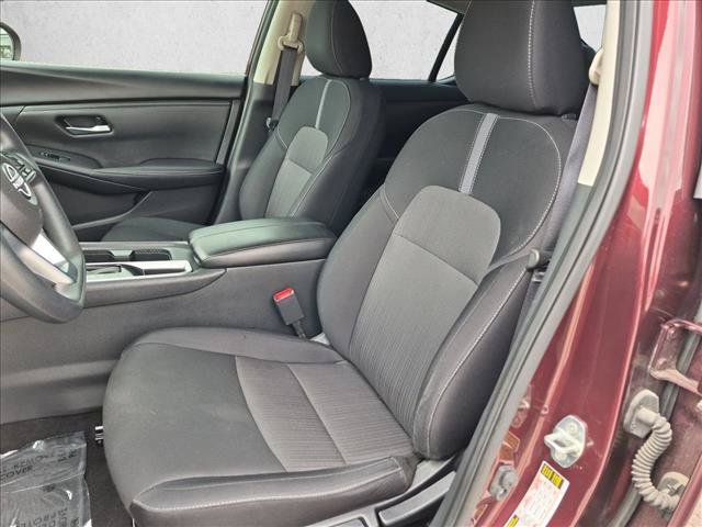 Used 2024 Nissan Sentra SV FWD image 15