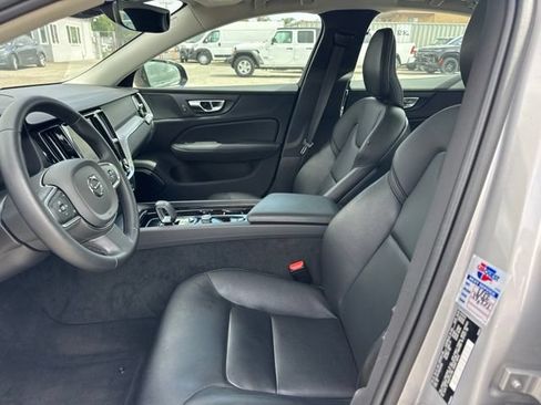 Used 2024 Volvo S60 B5 Core FWD image 9