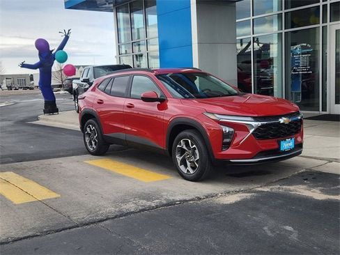 New 2026 Chevrolet Trax LT image 6