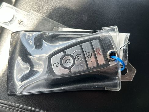 Used 2023 Ford Explorer XLT w/ Equipment Group 202A image 35