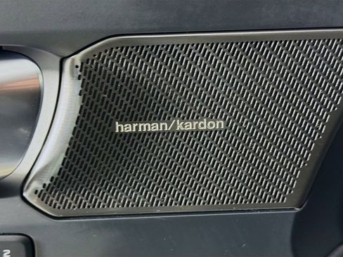 Certified 2023 Volvo XC40 Recharge Ultimate w/ Protection Package Premier AWD/4WD image 19