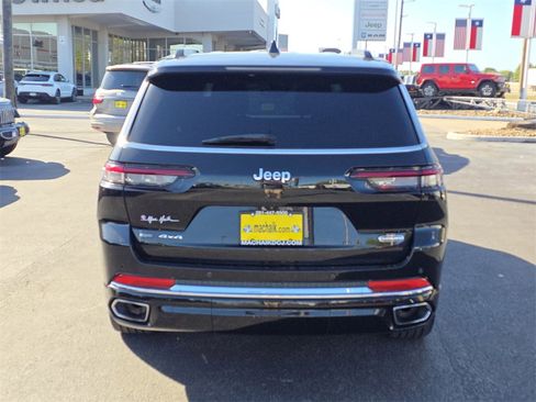 Used 2021 Jeep Grand Cherokee L Overland image 5