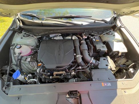 Used 2022 Hyundai Santa Cruz SEL Premium image 30