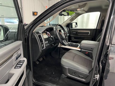 Used 2017 RAM 1500 Big Horn AWD/4WD image 7