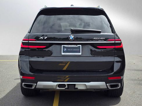 Used 2024 BMW X7 xDrive40i AWD/4WD image 4