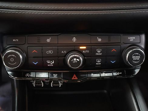 Used 2022 Dodge Durango GT image 53