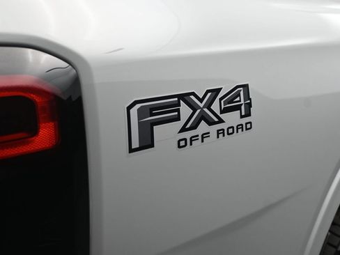 Used 2026 Ford Ranger Lariat w/ FX4 Off-Road Package AWD/4WD image 8
