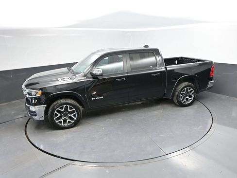 Used 2025 RAM 1500 Laramie AWD/4WD image 30