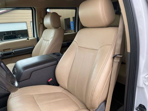 Used 2016 Ford F250 Lariat w/ Chrome Package AWD/4WD image 6