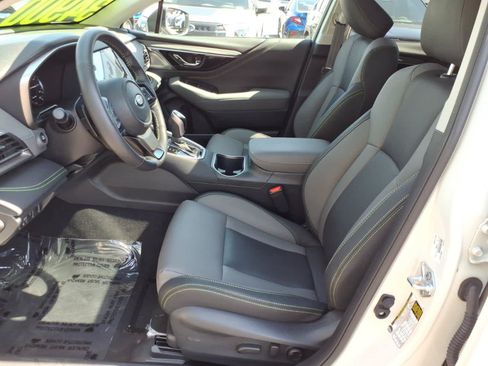 Certified 2025 Subaru Outback Onyx Edition AWD/4WD image 27