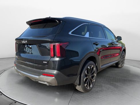Used 2025 Kia Sorento EX AWD/4WD image 5