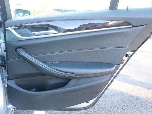Used 2017 BMW 530i image 33