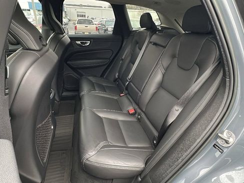 Used 2023 Volvo XC60 B6 Ultimate w/ Climate Package image 13