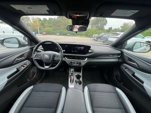 Used 2024 Buick Envista Preferred w/ Convenience I Package FWD image 18
