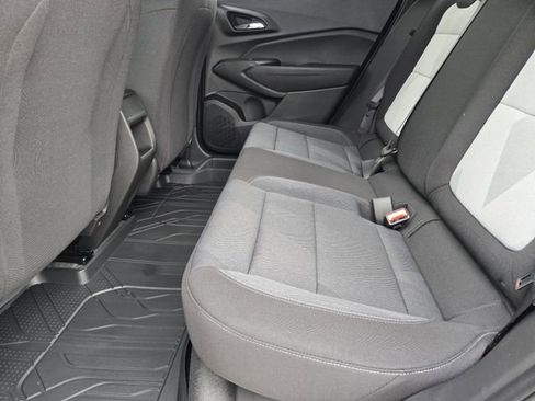 New 2026 Chevrolet Trax RS w/ Sunroof Package FWD image 21