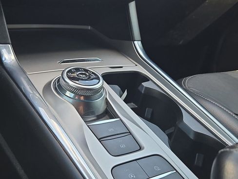 Used 2020 Ford Explorer Limited RWD image 7