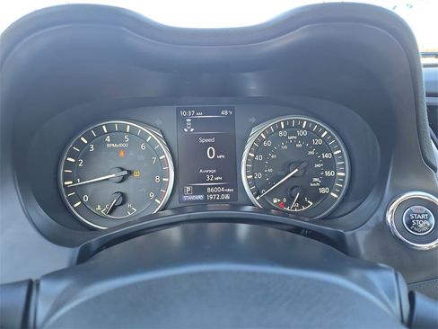 Used 2021 INFINITI Q50 Luxe image 18