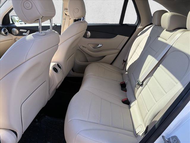 Used 2021 Mercedes-Benz GLC 300 4MATIC image 14