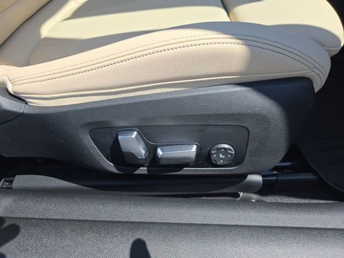 Used 2024 BMW 430i Convertible w/ Convenience Package RWD image 30